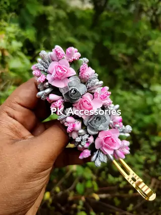 Silver × Babypink clip